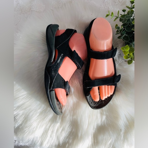 Columbia women’s sandals - Picture 4 of 6